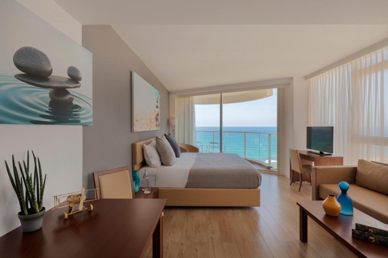 Ramada Resort Hadera Beach Exterior photo